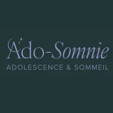 Ado-Somnie logo featuring the subtitle Adolescence & Sommeil on a dark teal background with decorative stars and crescent moon